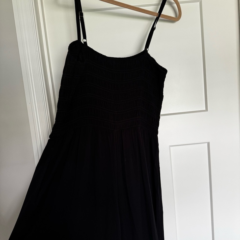 GAP smocked top flowy romper in black size Large Tall - Picture 8 of 10